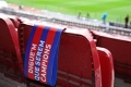 Regal repartió folletos-bufanda para celebrar la Liga con los aficionados culés