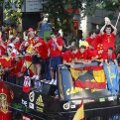 Coca-Cola usa el medio exterior para ser la primera en felicitar a los campeones del mundo