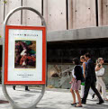 Exterior: Tommy Hilfiger presenta su nueva colección como una galería de arte