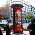 Nestlé se suma a la decoración navideña de Madrid y Barcelona
