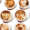 Una cadena taiwanesa de café imprime el rostro de los consumidores en la espuma 