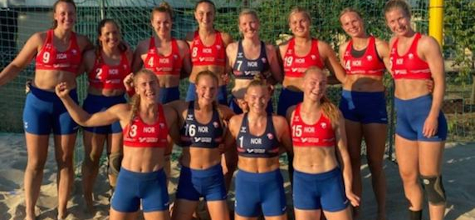 La selección femenina de balonmano playa de Noruega, multada por no jugar en bikini