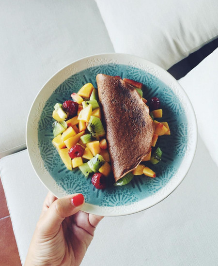 Crepe de chocolate con frutas Crepe de chocolate con frutas