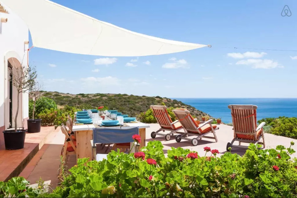Imagen Chicks on Waves / Airbnb Imagen Chicks on Waves / Airbnb