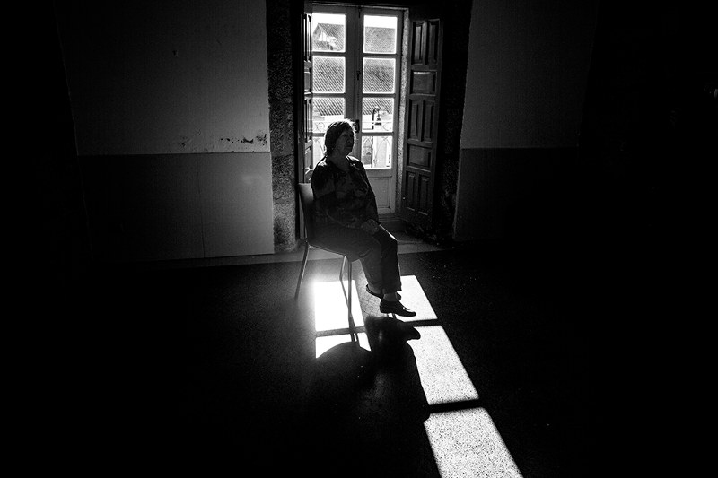 Olga ha superado el cáncer. Lleva años en ADICAM y es la presidenta de la asociación desde que falleciera Fina, la anterior presidenta y fundadora. Cangas do Morrazo, Galicia. Olga ha superado el cáncer. Lleva años en ADICAM y es la presidenta de la asociación desde que falleciera Fina, la anterior presidenta y fundadora. Cangas do Morrazo, Galicia.