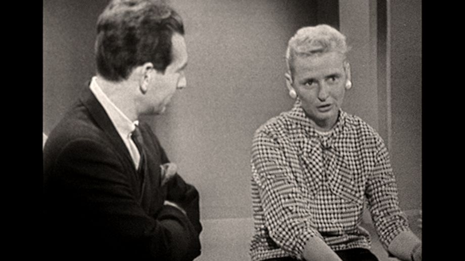 Jerrie Cobb, dejando las cosas claras en una entrevista. Foto: Netflix Jerrie Cobb, dejando las cosas claras en una entrevista. Foto: Netflix