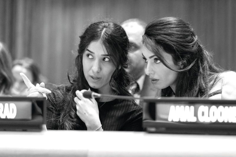 Junto a su abogada Amal Clooney. Foto: Rick Bajornas/UN Junto a su abogada Amal Clooney. Foto: Rick Bajornas/UN